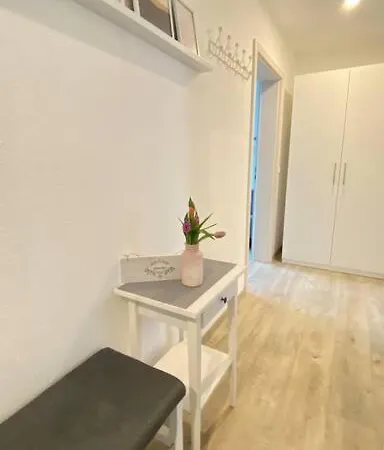 Апартаменты St-apartment Charming 1 Mit Terrasse Und Garten, 3 In Geislingen